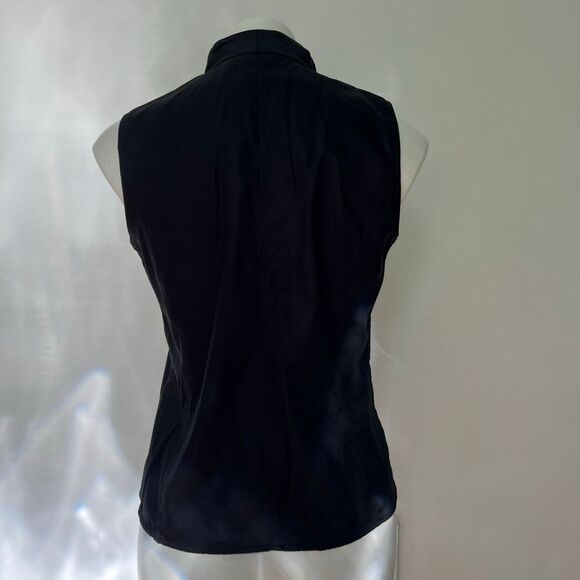 Calvin Klein Non Iron sleeveless button down - Picture 4 of 5